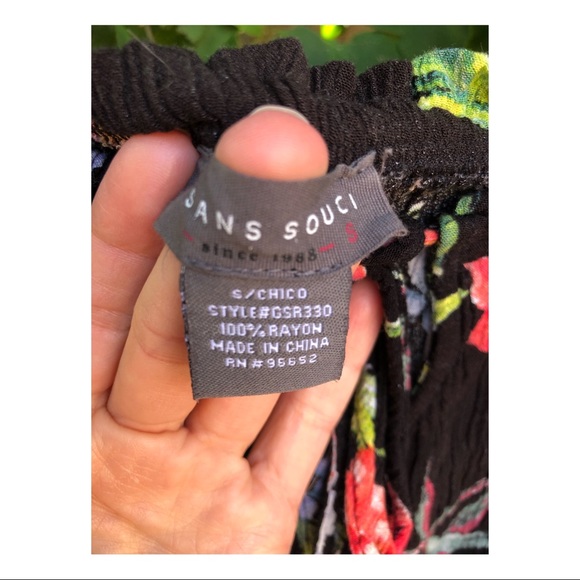 🌺Black Floral Romper with Flowing Skirt - Picture 3 of 5